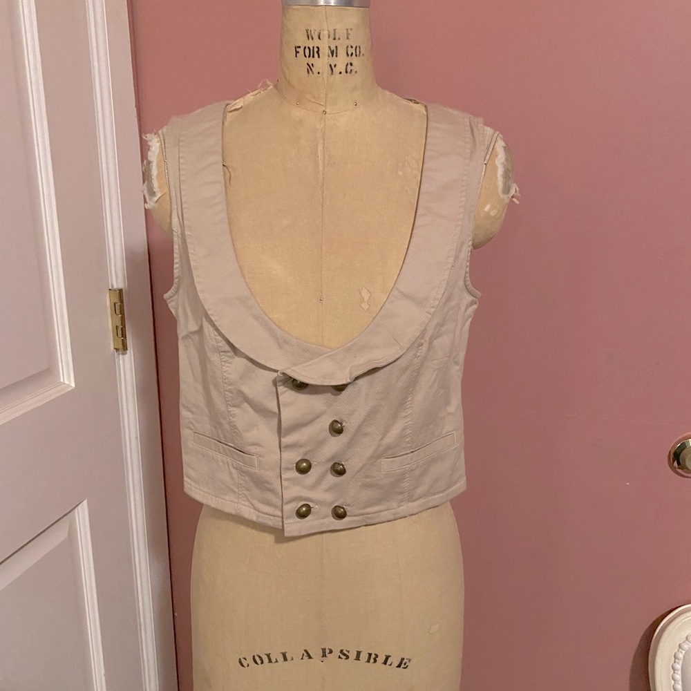 xhilaration cream vest